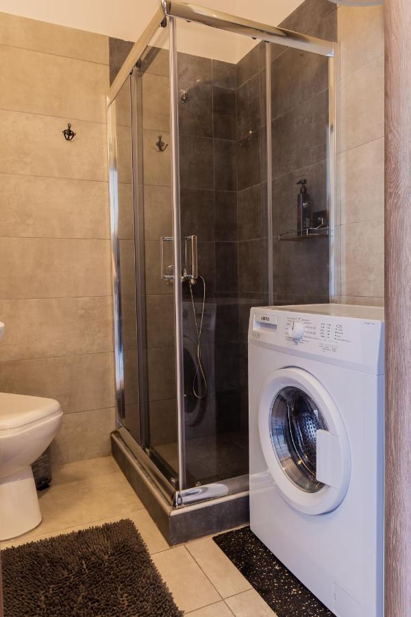 Modiano Studios Center-Your Urban Stay Thessaloniki Buitenkant foto